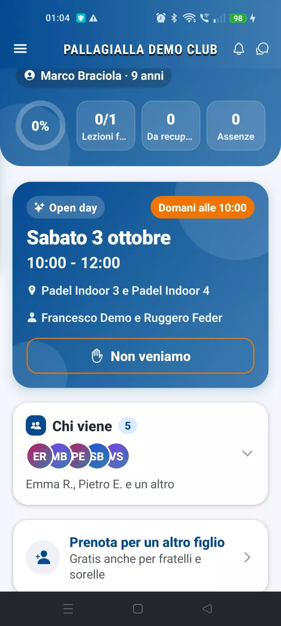 Open day nell'app: sabato 3 ottobre dalle 10 alle 12, maestri, bottone Non veniamo, chi viene e Prenota per un altro figlio